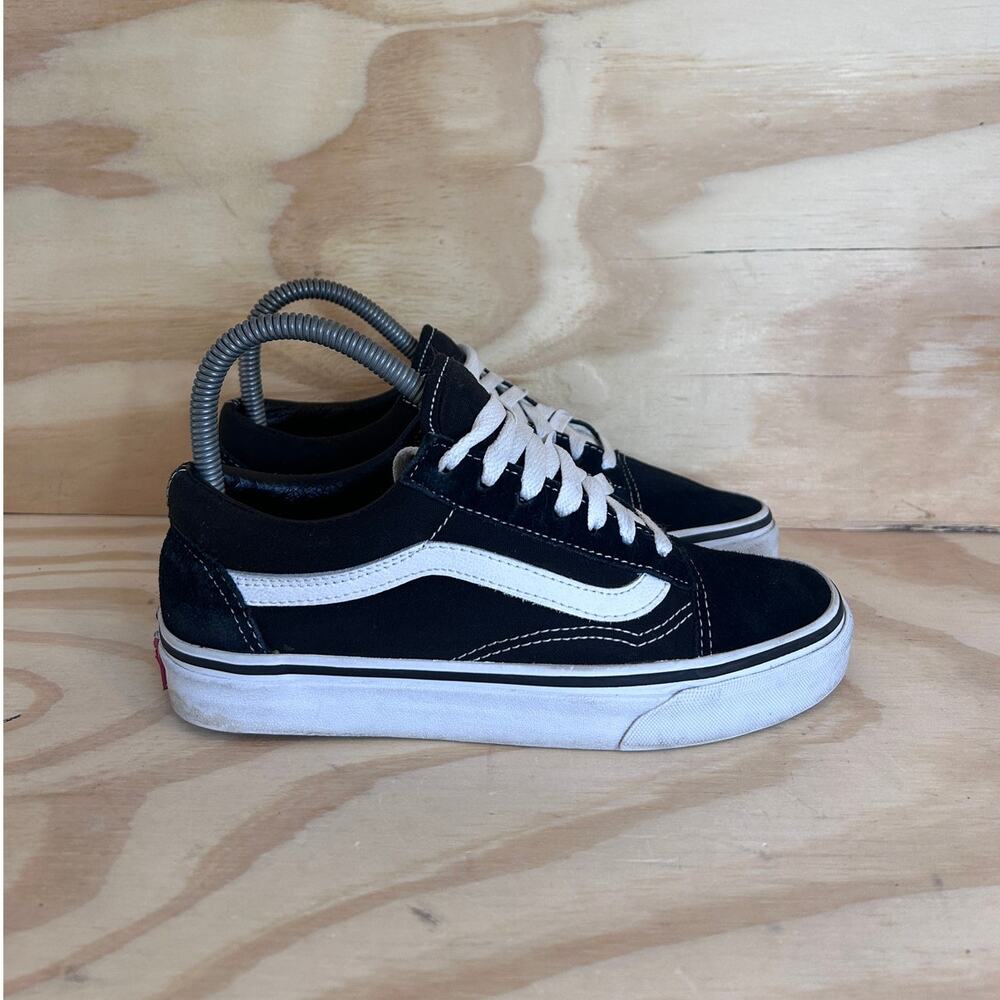 Vans Off The Wall - Old Skool - Sneakers - Black - Women's - 6